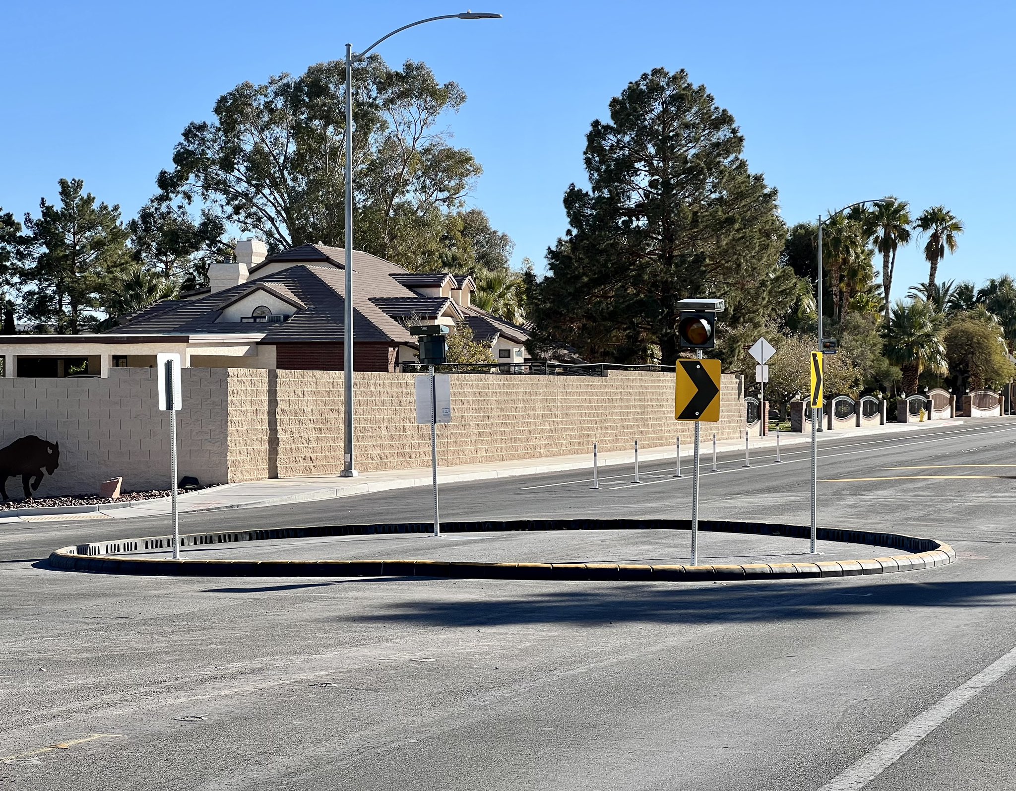 Round and Round – Traffic Circles in Las Vegas